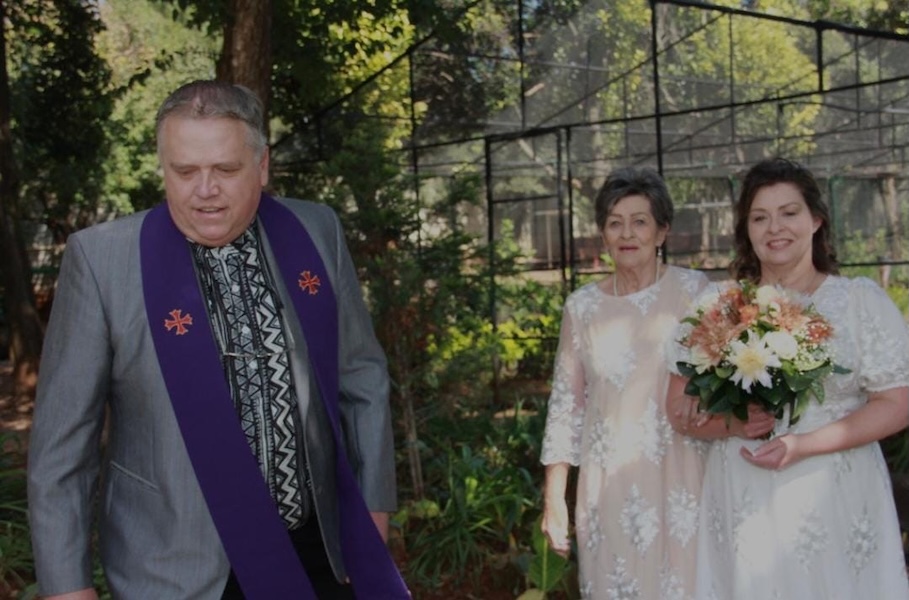 Wedding ceremony by Dr. Gerrit Rademeyer in Madibeng