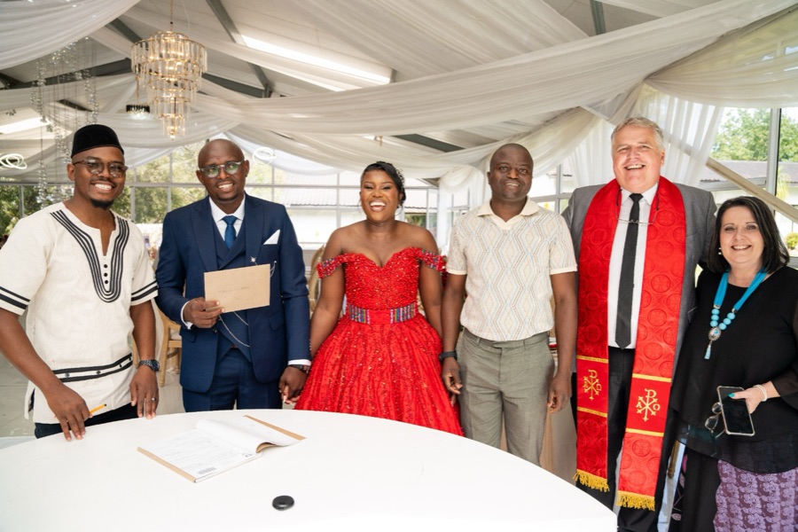 Wedding ceremony by Dr. Gerrit Rademeyer in Madibeng